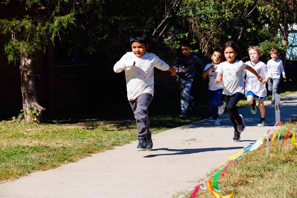 students running