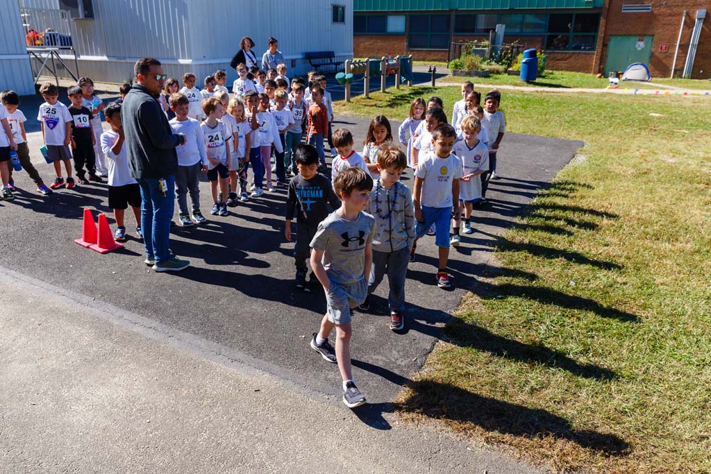 students running