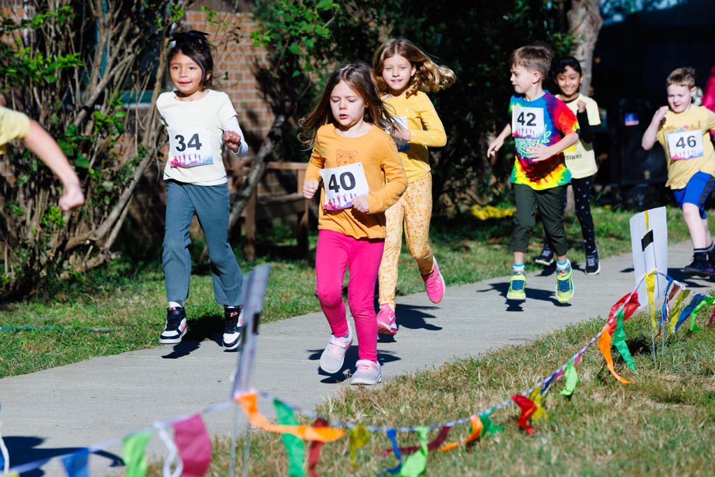 students running