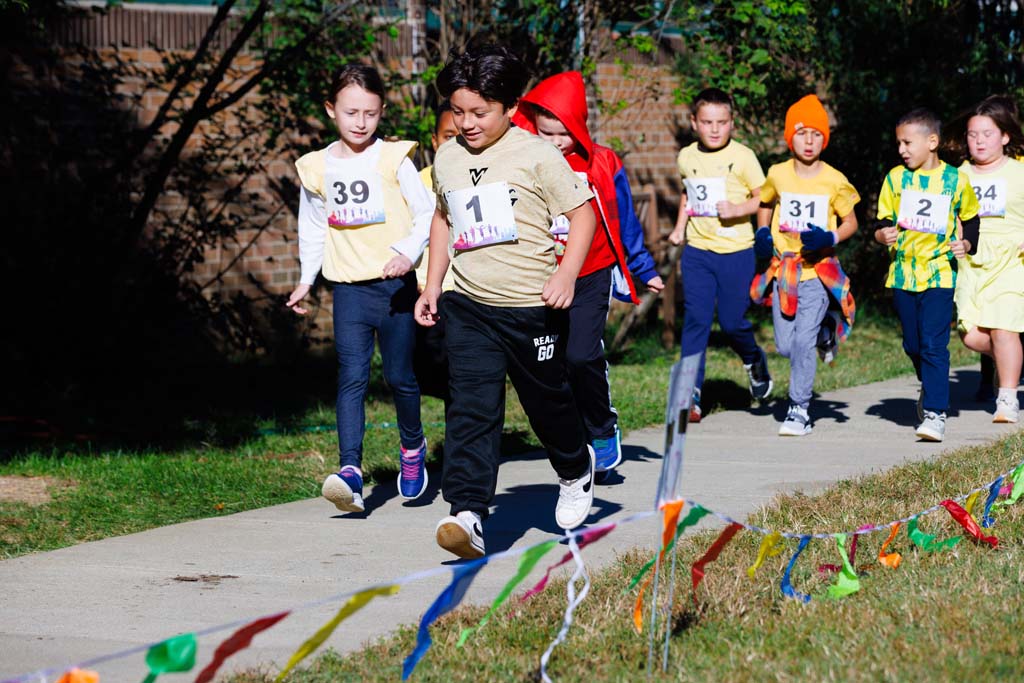 students running