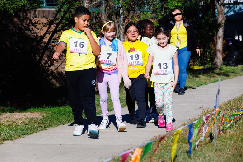 students running