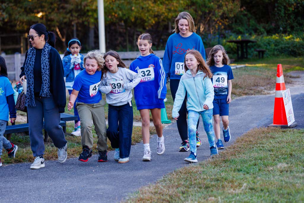 students running