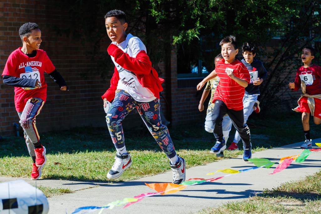 students running