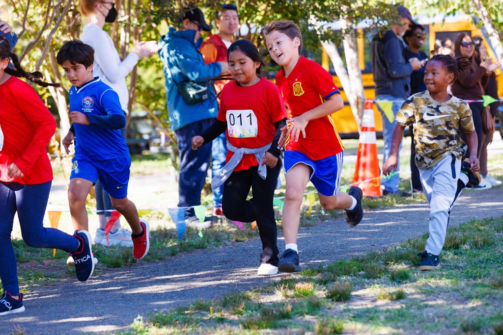 students running