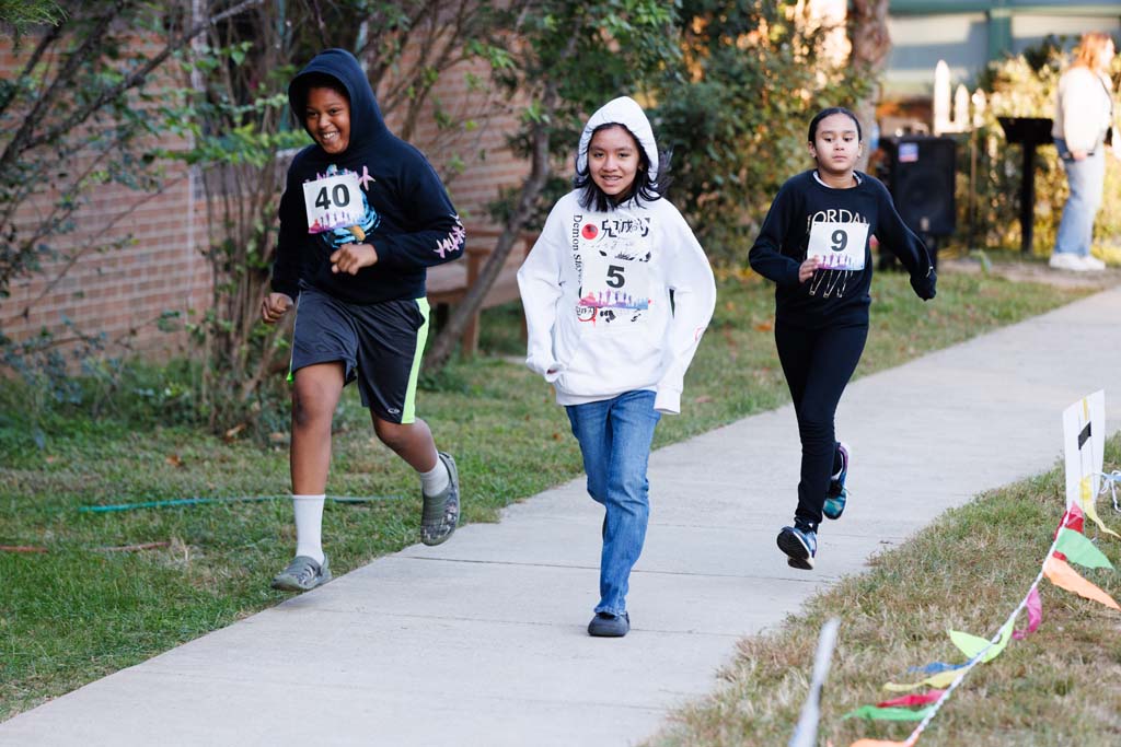 students running