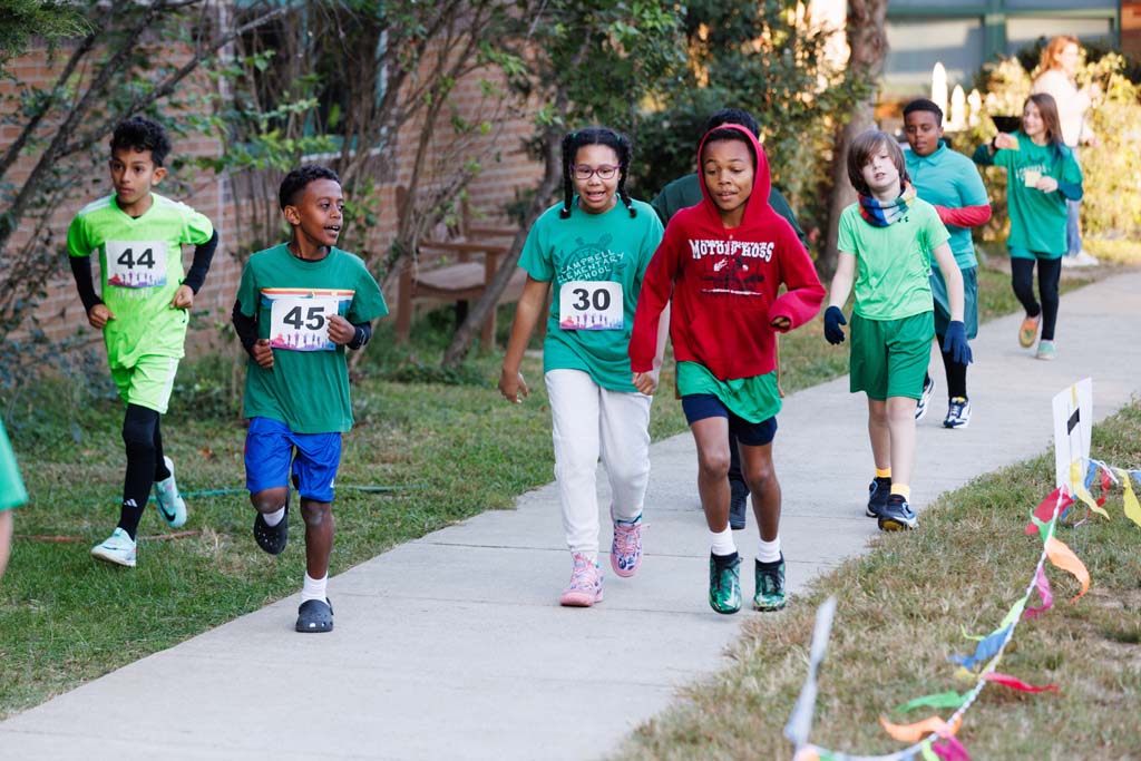 students running