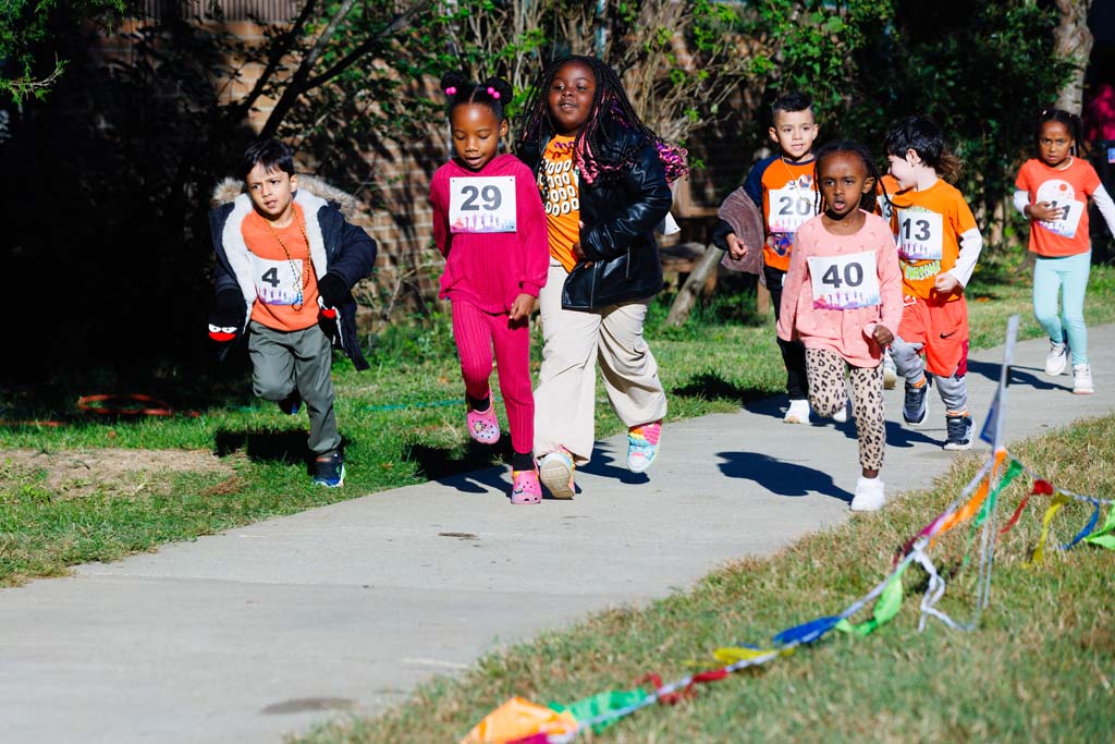 students running