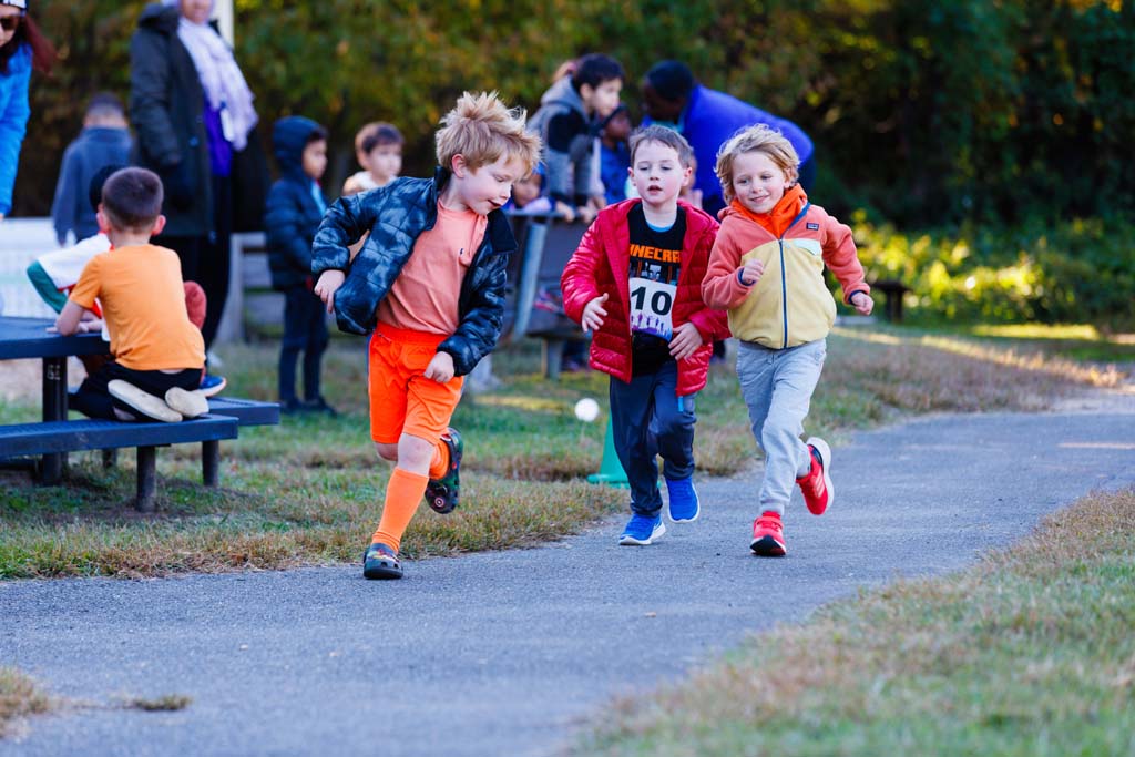 students running