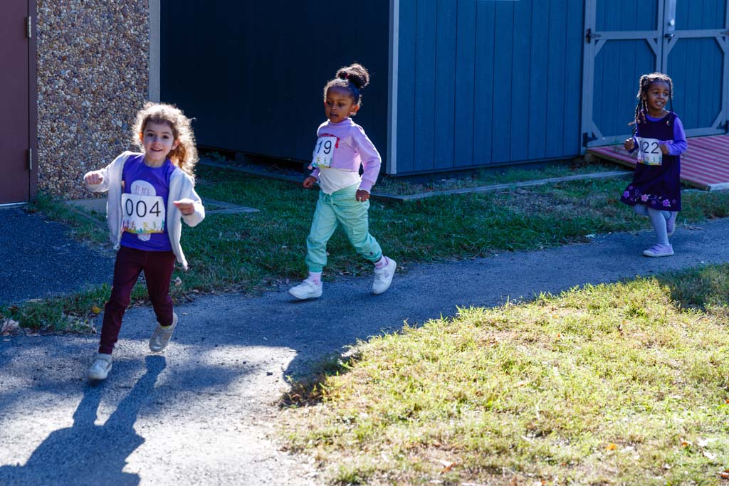 students running