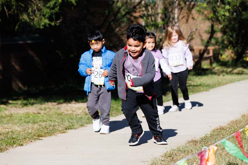 students running