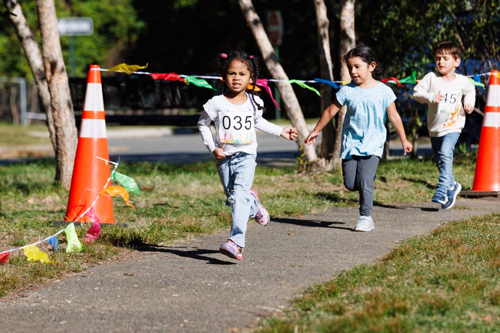 students running