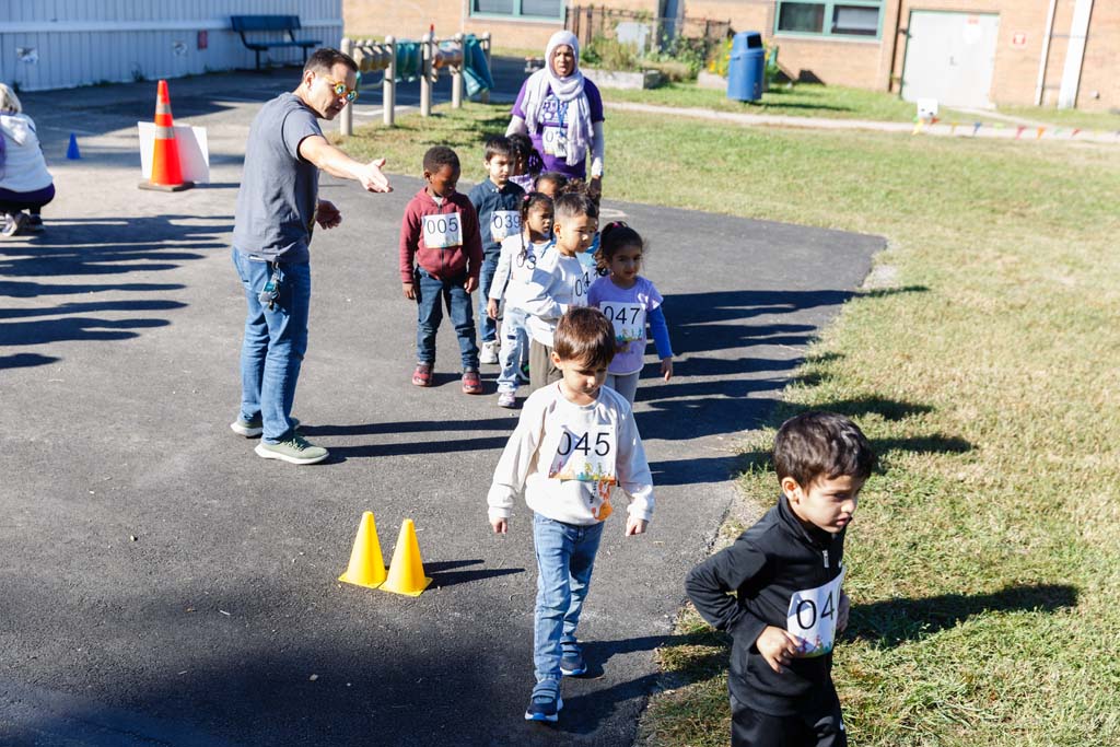 students running